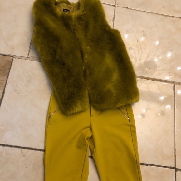 NW Topshop faux fur vest last day - Picture 5 of 5